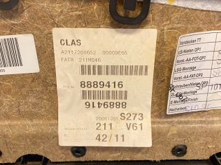 bontott MERCEDES-BENZ E-CLASS Jobb első Ajtó Kárpit