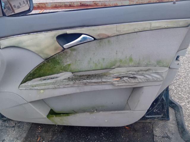 bontott MERCEDES-BENZ E-CLASS Jobb első Ajtó (Részeivel)