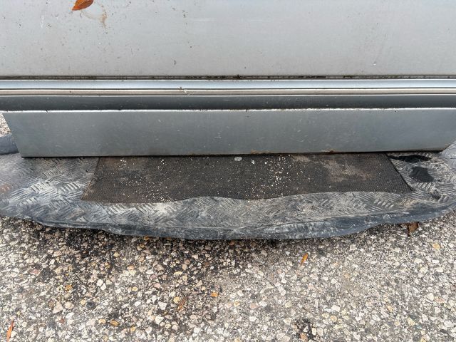 bontott MERCEDES-BENZ E-CLASS Jobb első Ajtó (Részeivel)