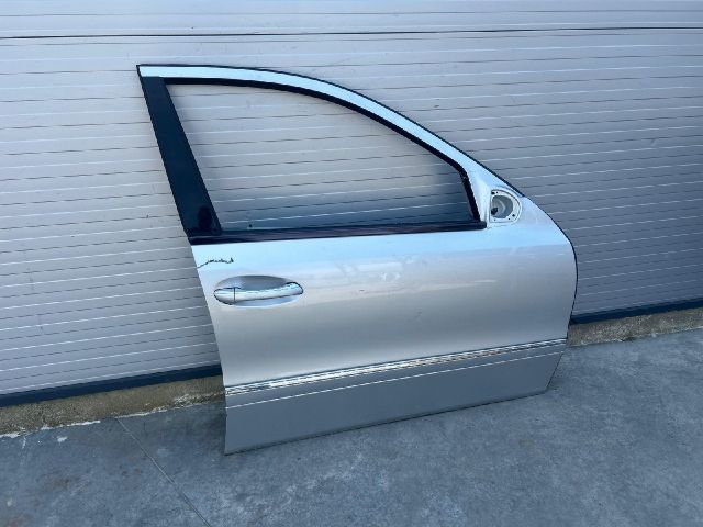 bontott MERCEDES-BENZ E-CLASS Jobb első Ajtó (Üres lemez)