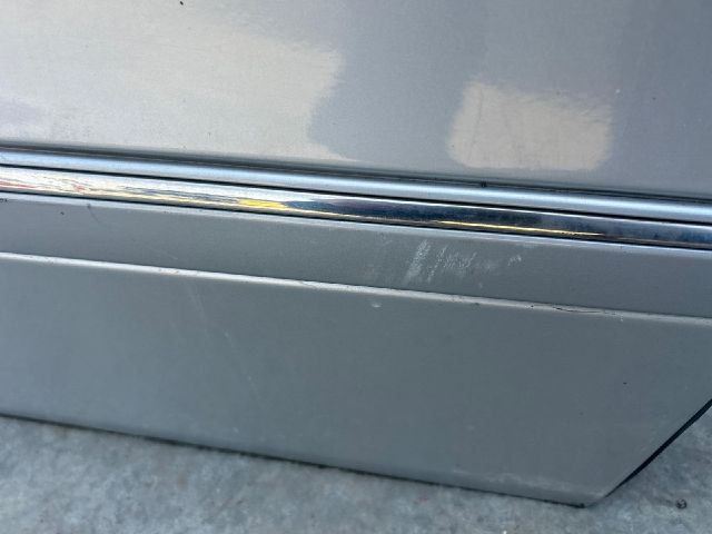 bontott MERCEDES-BENZ E-CLASS Jobb első Ajtó (Üres lemez)