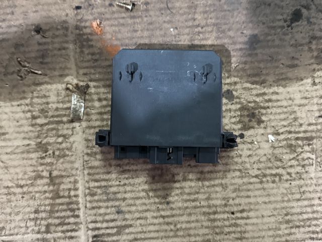 bontott MERCEDES-BENZ E-CLASS Jobb első Ajtó Vezérlőegység