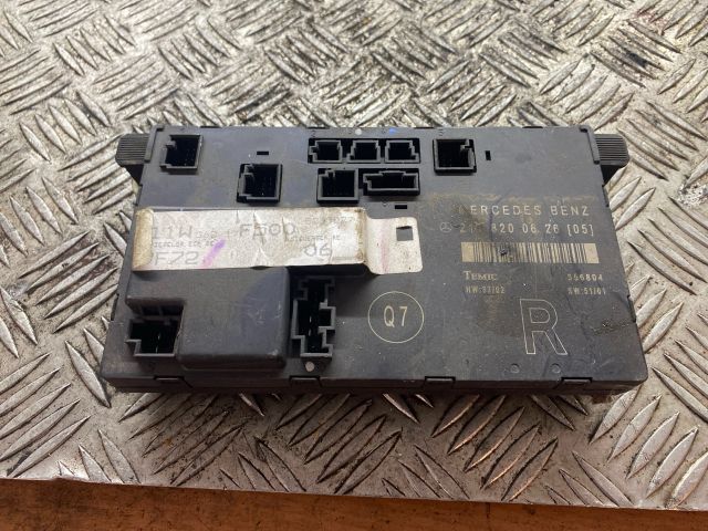 bontott MERCEDES-BENZ E-CLASS Jobb első Ajtó Vezérlőegység