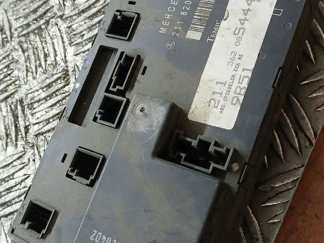 bontott MERCEDES-BENZ E-CLASS Jobb első Ajtó Vezérlőegység