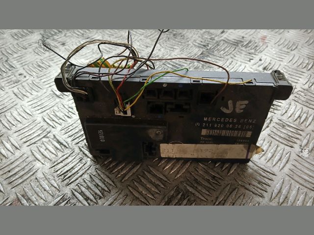 bontott MERCEDES-BENZ E-CLASS Jobb első Ajtó Vezérlőegység