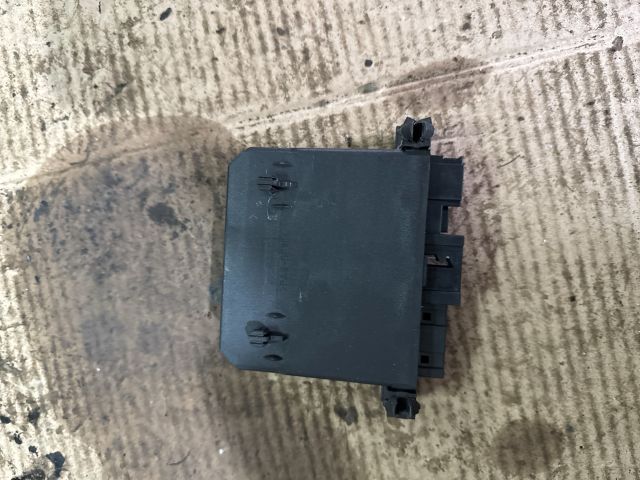 bontott MERCEDES-BENZ E-CLASS Jobb első Ajtó Vezérlőegység