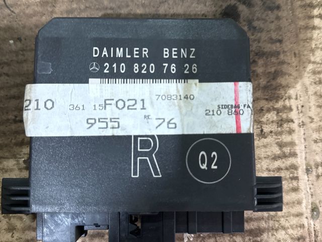 bontott MERCEDES-BENZ E-CLASS Jobb első Ajtó Vezérlőegység