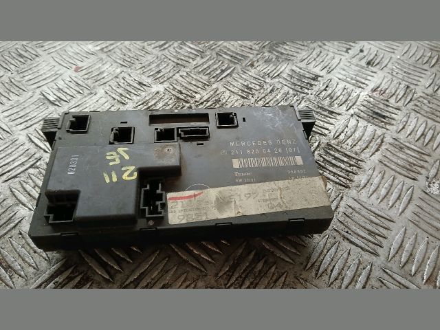 bontott MERCEDES-BENZ E-CLASS Jobb első Ajtó Vezérlőegység