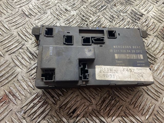 bontott MERCEDES-BENZ E-CLASS Jobb első Ajtó Vezérlőegység