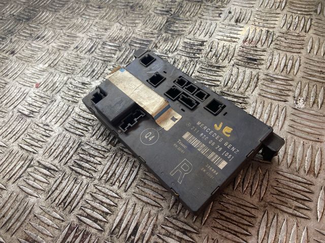 bontott MERCEDES-BENZ E-CLASS Jobb első Ajtó Vezérlőegység