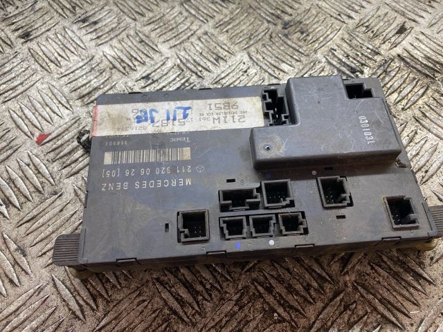 bontott MERCEDES-BENZ E-CLASS Jobb első Ajtó Vezérlőegység