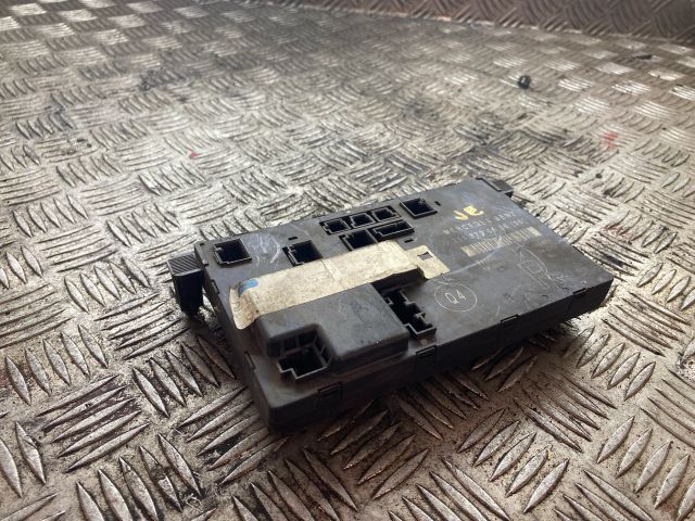 bontott MERCEDES-BENZ E-CLASS Jobb első Ajtó Vezérlőegység