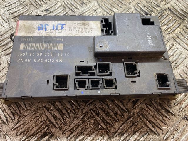 bontott MERCEDES-BENZ E-CLASS Jobb első Ajtó Vezérlőegység