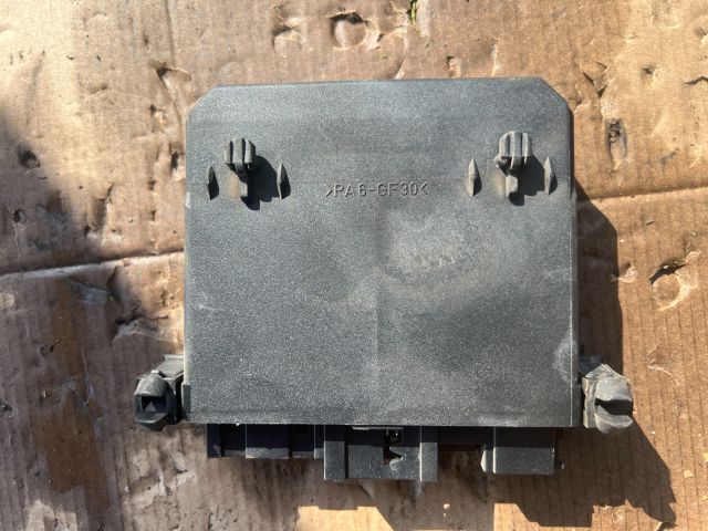 bontott MERCEDES-BENZ E-CLASS Jobb első Ajtó Vezérlőegység