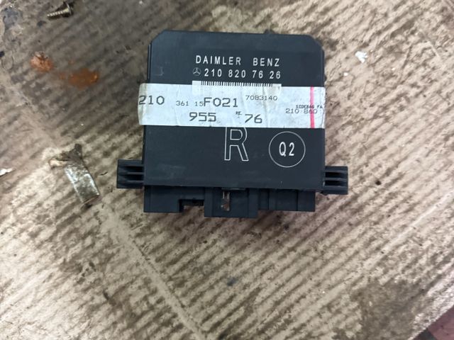 bontott MERCEDES-BENZ E-CLASS Jobb első Ajtó Vezérlőegység