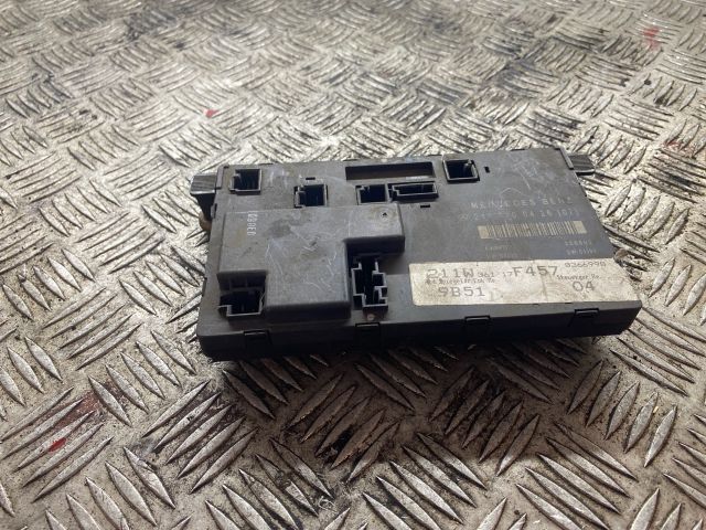 bontott MERCEDES-BENZ E-CLASS Jobb első Ajtó Vezérlőegység