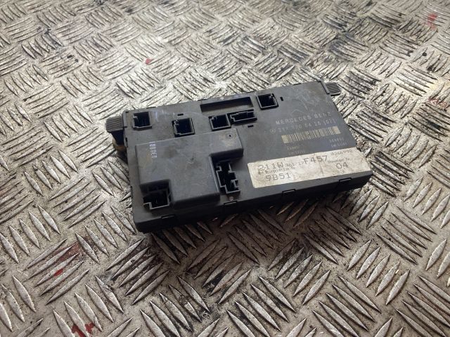 bontott MERCEDES-BENZ E-CLASS Jobb első Ajtó Vezérlőegység