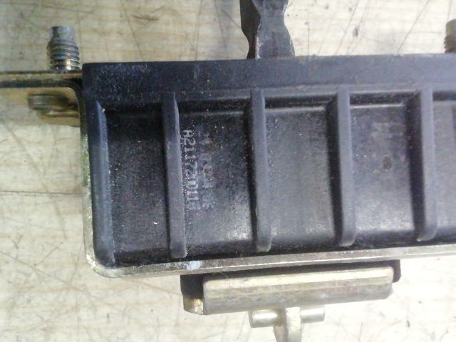 bontott MERCEDES-BENZ E-CLASS Jobb első Ajtóhatároló