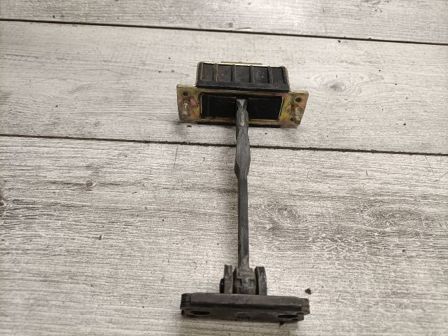 bontott MERCEDES-BENZ E-CLASS Jobb első Ajtóhatároló