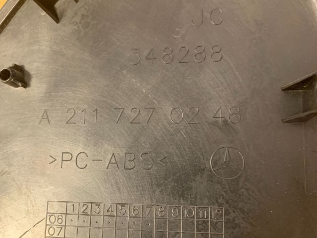 bontott MERCEDES-BENZ E-CLASS Jobb első Ajtókeret Burkolat