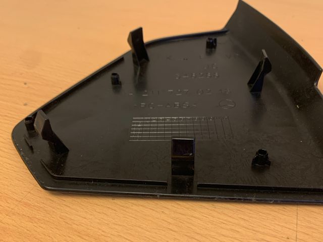 bontott MERCEDES-BENZ E-CLASS Jobb első Ajtókeret Burkolat