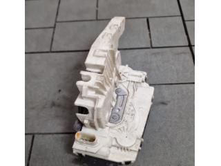 bontott MERCEDES-BENZ E-CLASS Jobb első Ajtózár