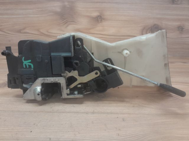 bontott MERCEDES-BENZ E-CLASS Jobb első Ajtózár