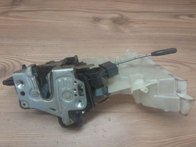 bontott MERCEDES-BENZ E-CLASS Jobb első Ajtózár