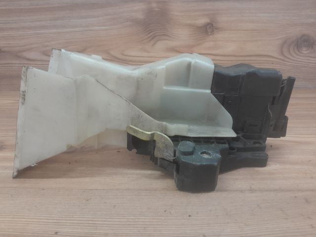 bontott MERCEDES-BENZ E-CLASS Jobb első Ajtózár