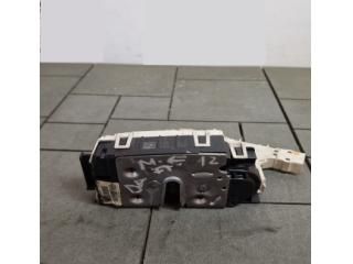 bontott MERCEDES-BENZ E-CLASS Jobb első Ajtózár