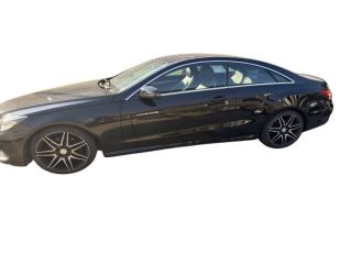 bontott MERCEDES-BENZ E-CLASS Jobb első Alsó Zsanér