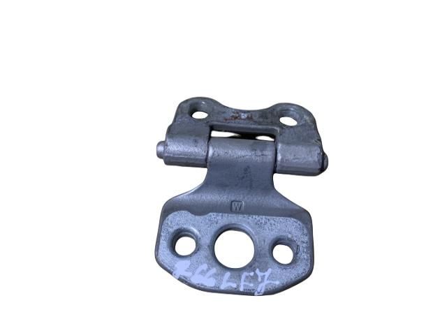 bontott MERCEDES-BENZ E-CLASS Jobb első Alsó Zsanér