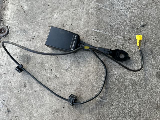 bontott MERCEDES-BENZ E-CLASS Jobb első Biztonsági Öv Csat