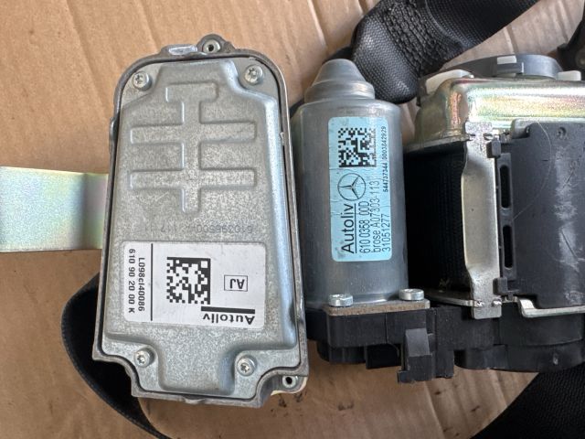 bontott MERCEDES-BENZ E-CLASS Jobb első Biztonsági Öv