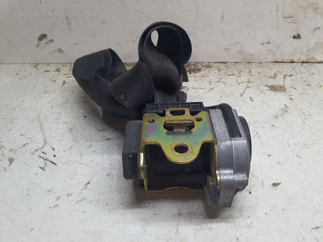 bontott MERCEDES-BENZ E-CLASS Jobb első Biztonsági Öv