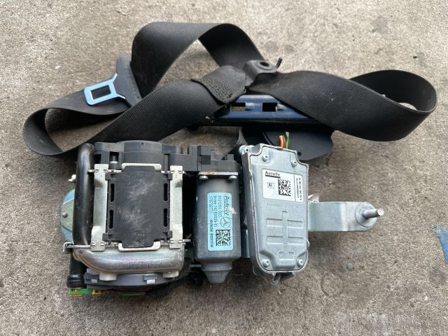 bontott MERCEDES-BENZ E-CLASS Jobb első Biztonsági Öv