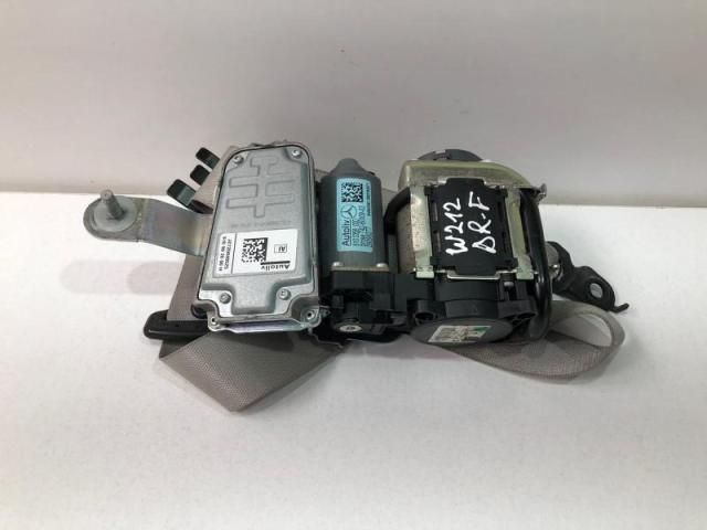 bontott MERCEDES-BENZ E-CLASS Jobb első Biztonsági Öv