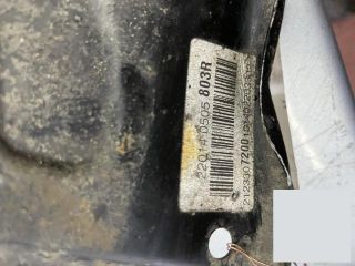 bontott MERCEDES-BENZ E-CLASS Jobb első Csonkállvány