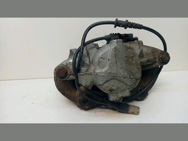 bontott MERCEDES-BENZ E-CLASS Jobb első Féknyereg Munkahengerrel