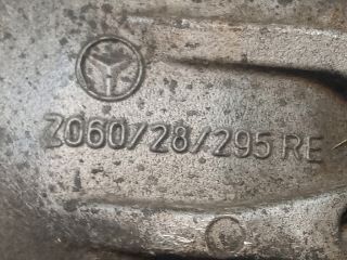 bontott MERCEDES-BENZ E-CLASS Jobb első Féknyereg Munkahengerrel