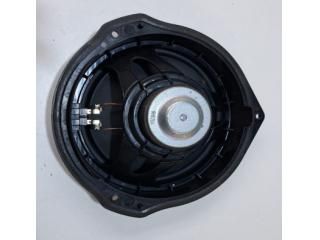 bontott MERCEDES-BENZ E-CLASS Jobb első Hangszóró