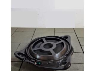 bontott MERCEDES-BENZ E-CLASS Jobb első Hangszóró