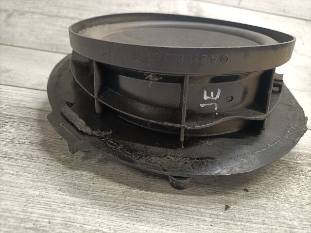 bontott MERCEDES-BENZ E-CLASS Jobb első Hangszóró