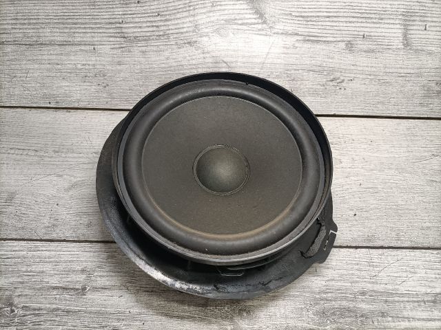 bontott MERCEDES-BENZ E-CLASS Jobb első Hangszóró