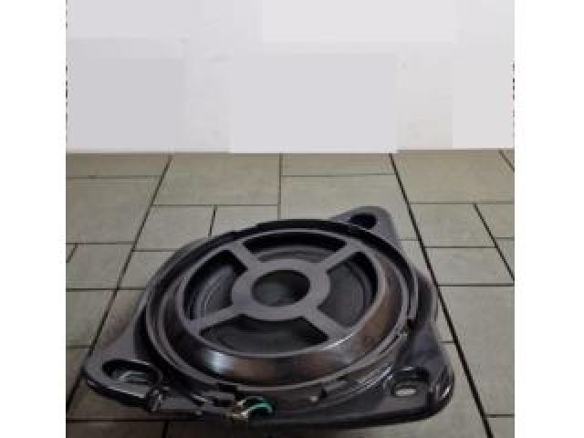 bontott MERCEDES-BENZ E-CLASS Jobb első Hangszóró