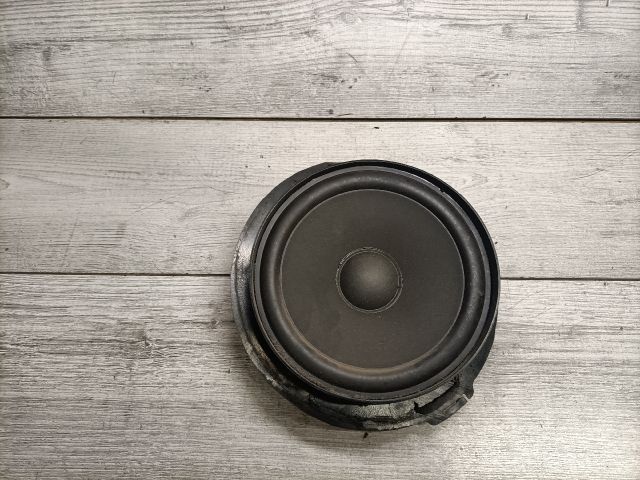 bontott MERCEDES-BENZ E-CLASS Jobb első Hangszóró