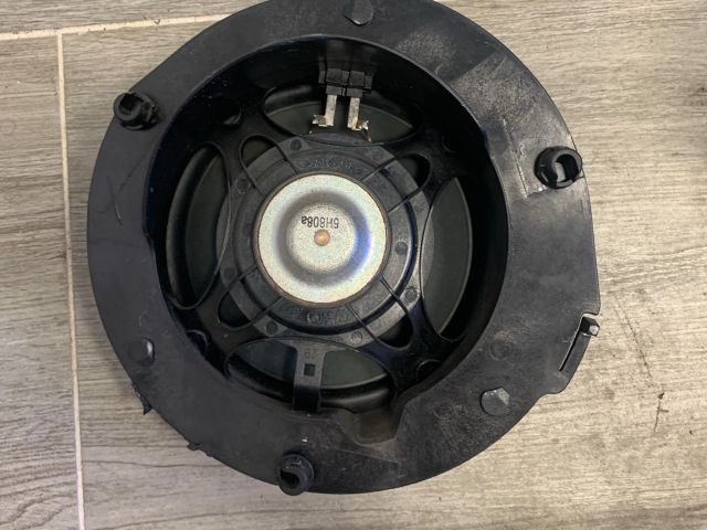 bontott MERCEDES-BENZ E-CLASS Jobb első Hangszóró