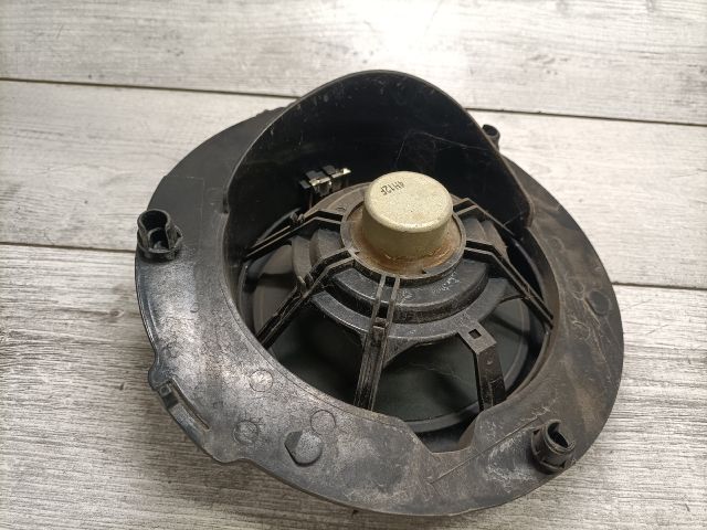 bontott MERCEDES-BENZ E-CLASS Jobb első Hangszóró