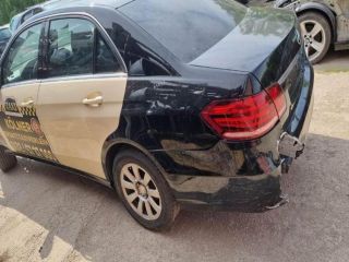 bontott MERCEDES-BENZ E-CLASS Jobb első Hossznyúlvány