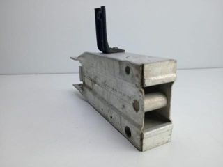 bontott MERCEDES-BENZ E-CLASS Jobb első Hossznyúlvány